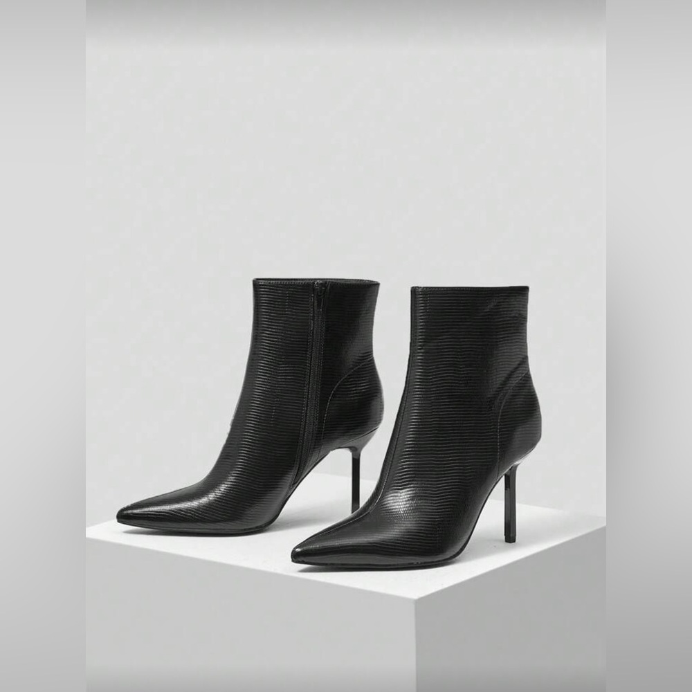 MOTF Heeled Ankle Boots NWOT